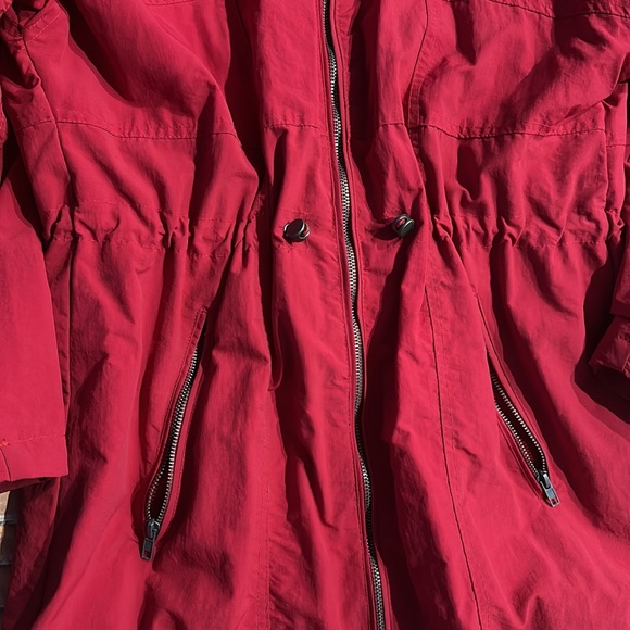 Daytrip Lightweight Jacket - Picture 2 of 5